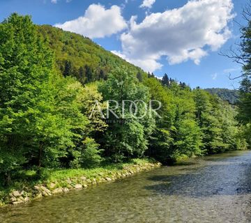 Brod na Kupi, starina sa građevinskim zemljištem - cover