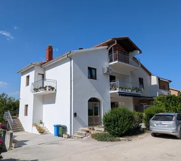 INVESTICIJSKA PRILIKA – velika kvadratura, odlična lokacija, top cijena! - Labin, Labin