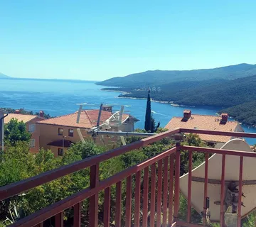 RABAC - Stan s predivnim pogledom na more - Rabac, Labin