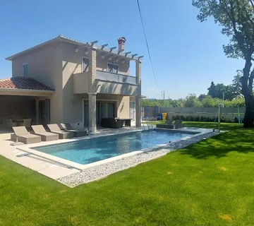 Elegantna Kuća S Bazenom - Labin, Labin