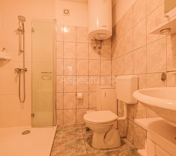 Stan na 1. katu,dvosoban i namješten, Pula, Jadreški - cover