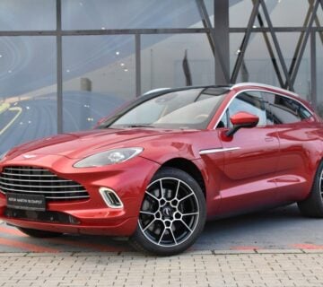 Aston Martin DBX 4.0 V8 automatik - cover