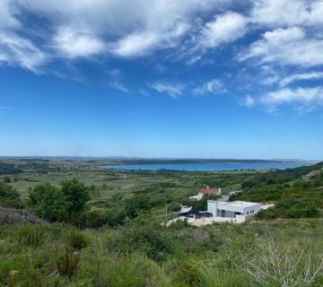 Atraktivno građevinsko zemljište sa pogledom na more, Ražanac, 624 m2 - cover