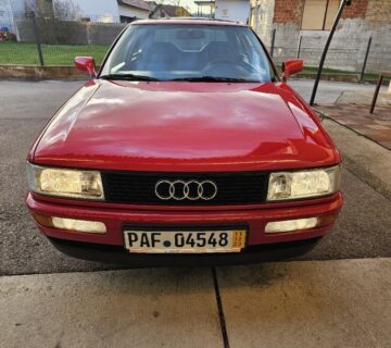 Audi 80 Coupe 2,0 i - cover