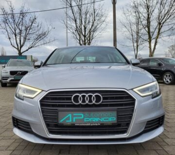 Audi A3 2.0TDI Sportback *Business edition* MMINAVI/MatrixLed/Dual - cover