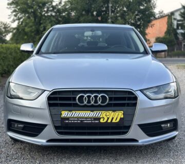 Audi A4 2,0 TDI   ULTRA NAVI MF BI XSENON LED - cover