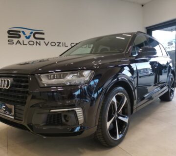 Audi Q7 e-tron 3.0 TDI quattro Business 373ps - cover