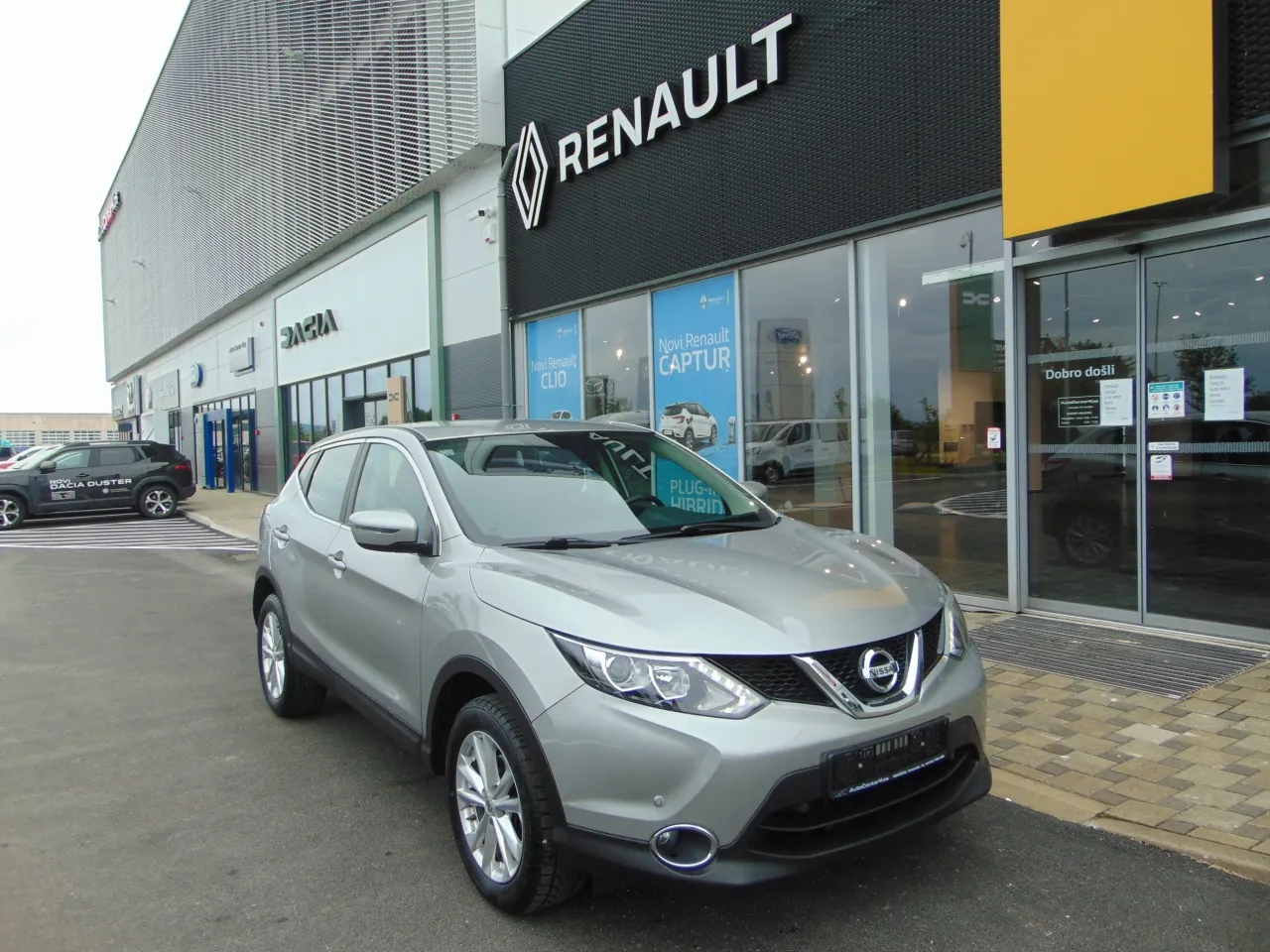 Nissan Qashqai 1,5 dCi Acenta - cover