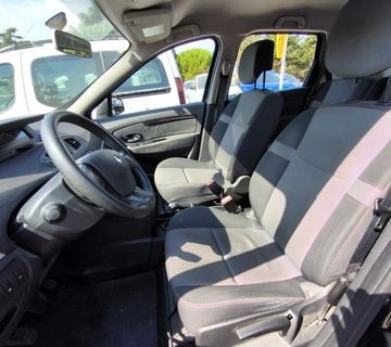 Renault Scénic dCi 110 Expression - cover