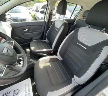 Dacia Sandero 1,0 TCe 100 ECO-G Essential - cover