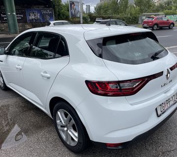 Renault Mégane Berline Blue dCi 95 Business - cover