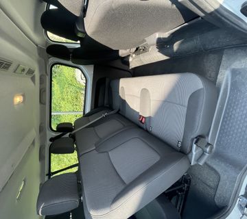 Renault Trafic Grand Passenger 2,0 dCi 120 Confort - cover