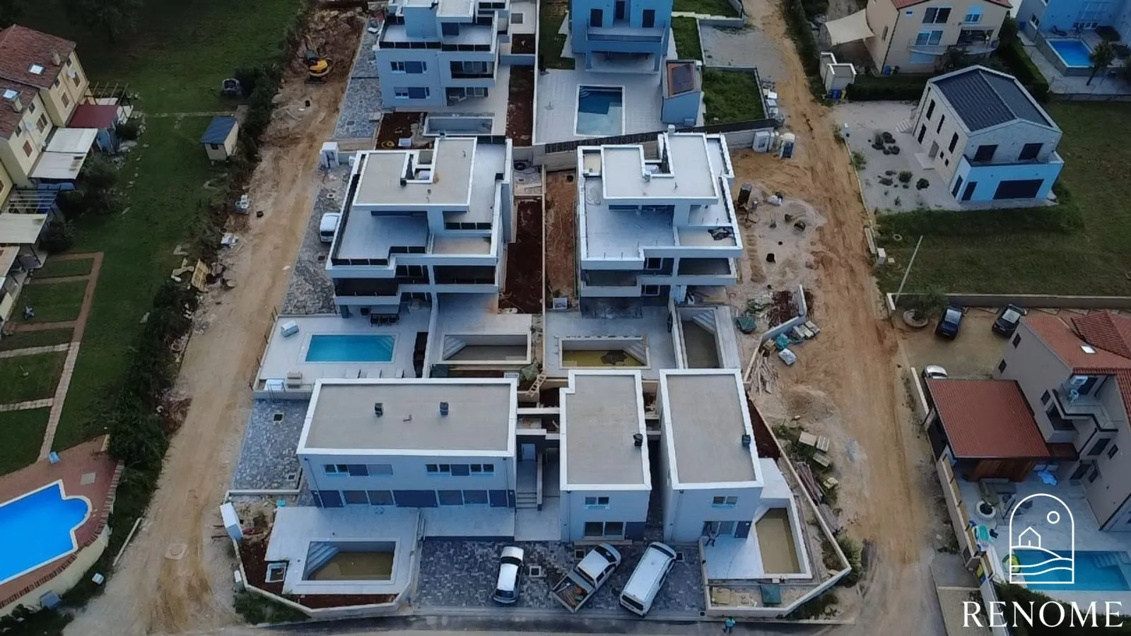 Moderna kuća u nizu, Vabriga - cover