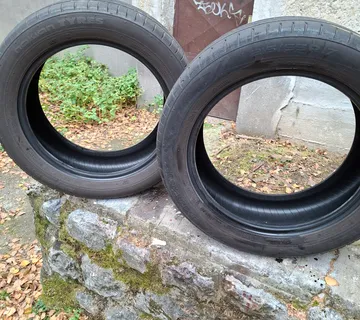 Ljetne gume Nokian 215/55/17 2 kom - cover