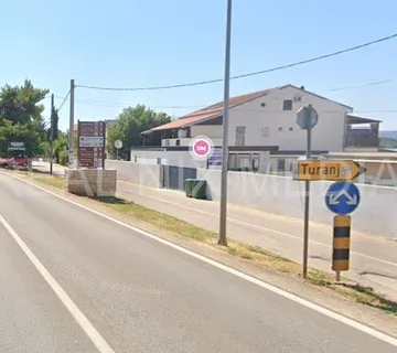 Turanj-starina 180 m do mora! Potrebna adaptacija! (prodaja) - cover