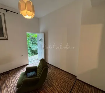 Prodaja stana, Ksaver, 150m2, terasa, balkon - cover
