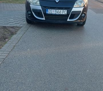 Renault Megane Coupe 1,6 16V s plinom  - cover