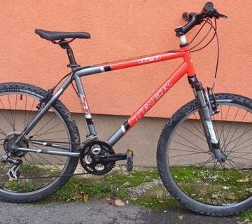 Trek 820 MTB sa 26 cola kotačima, 21 brzina, rama 49 cm AKCIJA! - cover