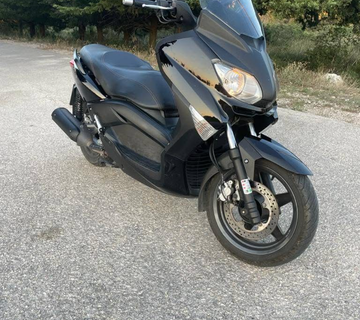 Yamaha xmax 250 - cover