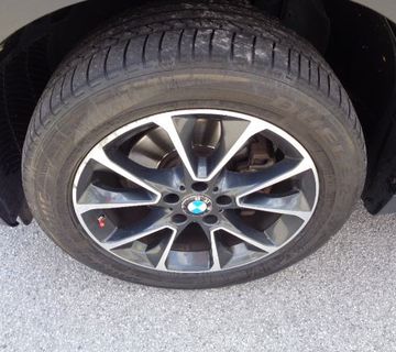BMW X5 30d Xdrive Luxury line - cover