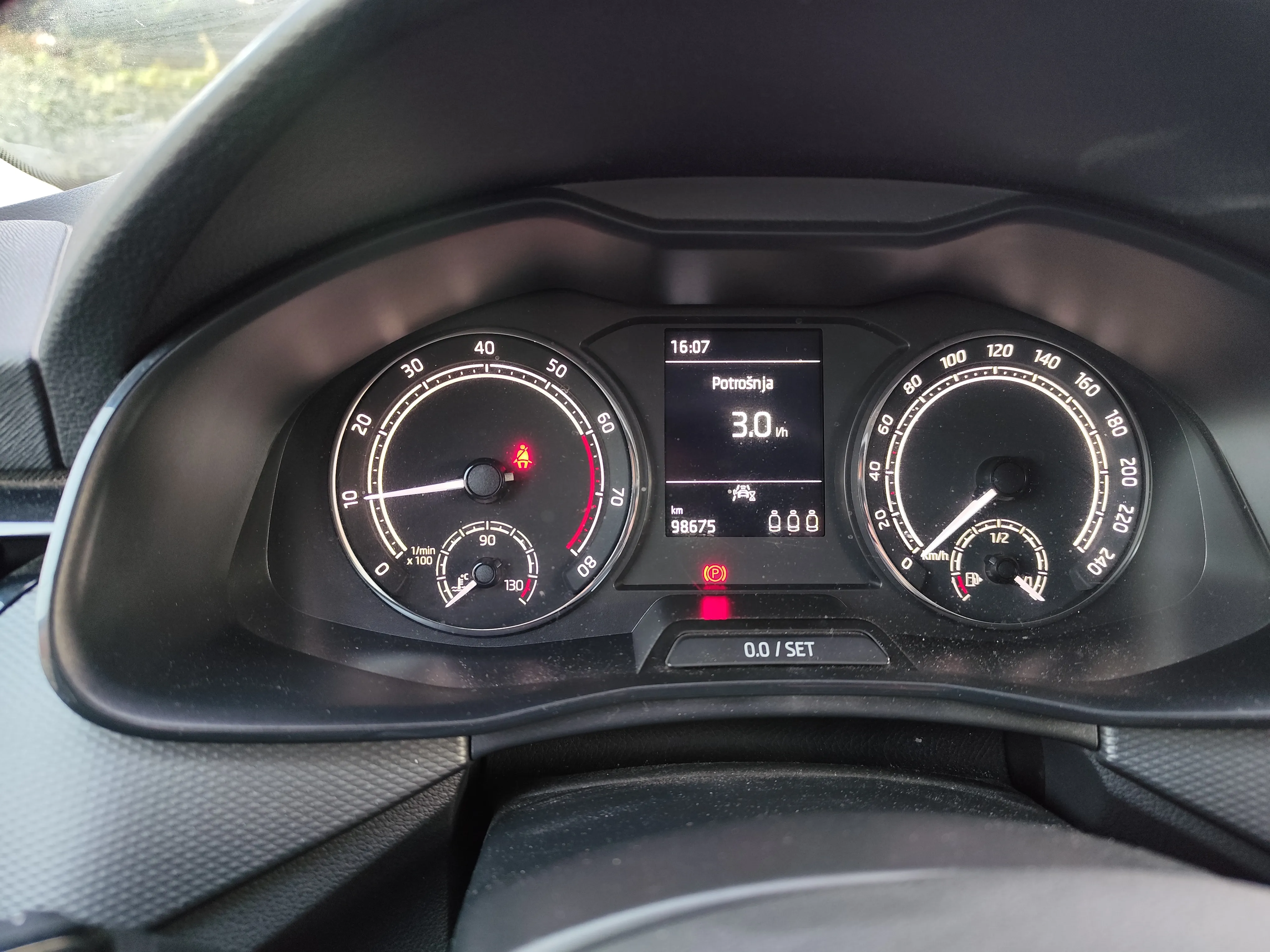 Škoda Kamiq 1.5 TSI - cover