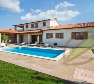 Labin, prekrasna vila s bazenom - cover