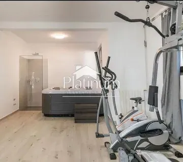 Istra, Pula, Nova Veruda, prelijepa vila za iznajmljivanje (prodaja) - cover