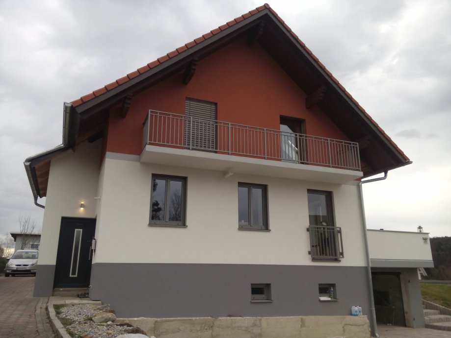 balkonska-ograda-slika-115601894