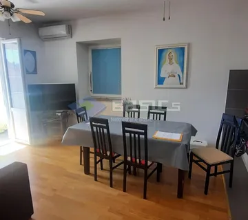 NOVALJA - centar, 2etažni stan, 76 m2 - Novalja, Novalja