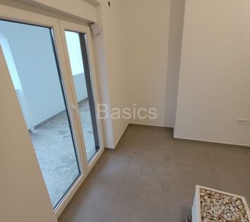 MANDRE-Dvoetažni apartman 69 m2 + pm - cover