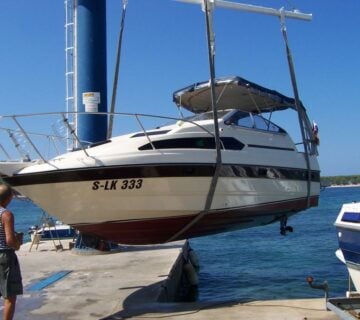 Bayliner 2450 Ciera - cover