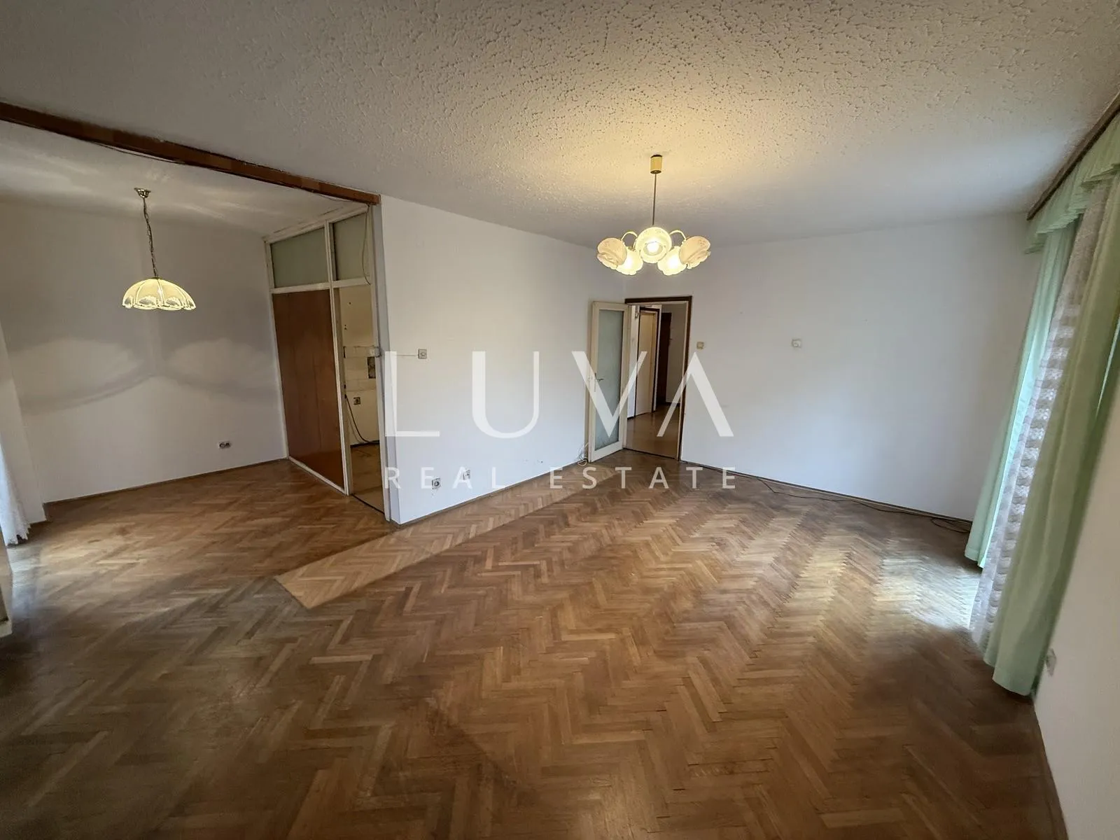 Zagreb, Maksimir, stan za renovaciju na 3. katu, 65 m² - cover