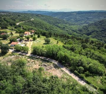 Prodaja građevinskog zemljišta, blizina centra Tinjana! - cover