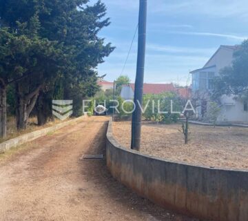 Zadar, Ugljan/Muline, obiteljska kuća NKP 256 m2 uz more na parceli od 1.600 m2 - cover