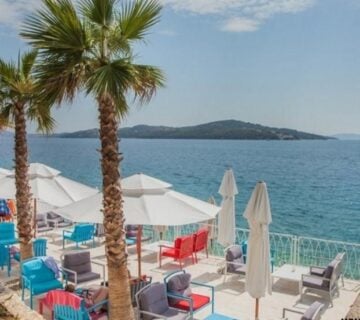 AMADRIA PARK CAMPING TROGIR - BELVEDERE (HC) - cover