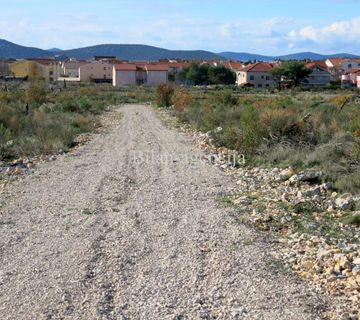 Vodice, građevinsko zemljište 11.000 m2 - cover