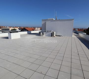 Vodice, centar, stan novogradnja - cover
