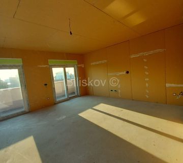 Najam, Velika Gorica, penthouse, lift, garaža 40m2 - cover