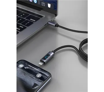 SWISSTEN kabel LED indikator, USB-C/Lightning 1,5 m, 30W, tekstilni crni - 03050106 - Strmec, Sveta Nedelja