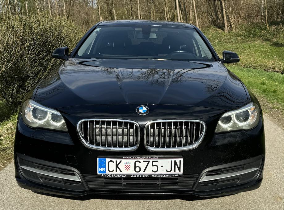 bmw-5-touring-520d-redizajn-navi-grijanje-sjedala-led-servisna-slika-216500939