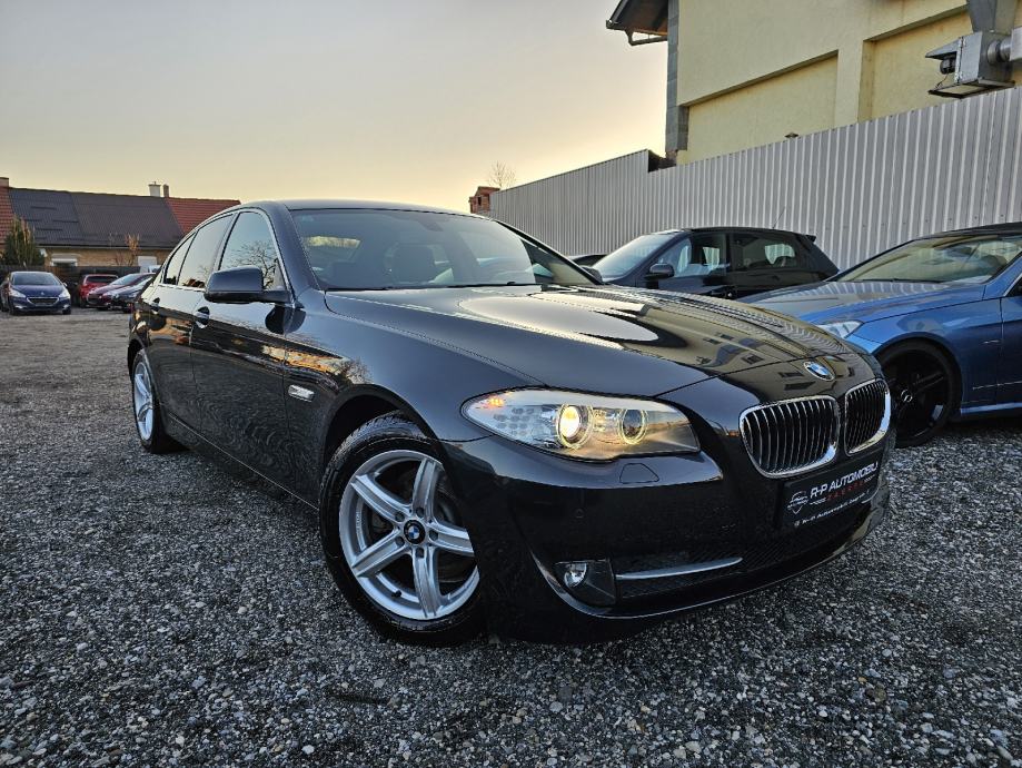 bmw-520-dizel-sag-automatik-sport-line-top-stanje-kao-nov-servisna-zg-slika-212310297