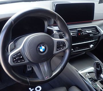 BMW 520d Automatic, 48.300,01 € - cover