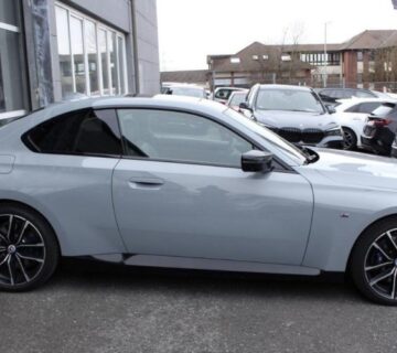 BMW M240i xDrive Full - cover