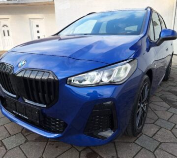 BMW serija 2 218d automatik *M paket*Tvornička garancija - cover