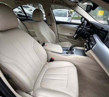 BMW serija 5 520d automatik,KOZA,NAVI,LED..1.VLASNIK U PDV U - cover
