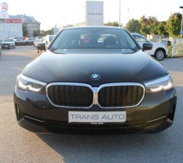 BMW serija 5 520d AUTOMATIK - cover