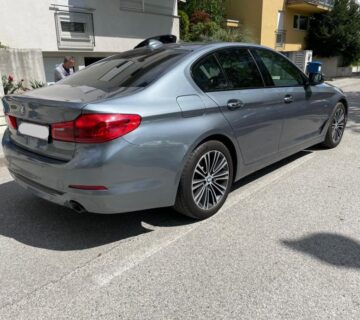 • BMW serija 5 520d • 151t km • - cover