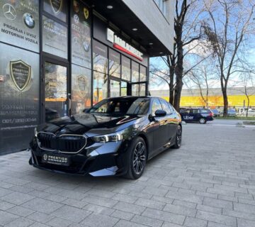 BMW serija 5 520d xDrive *NOVI MODEL*M SPORT PRO*ICONIC GLOW*H/K* - cover