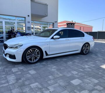 BMW serija 7 730d M Sport - cover