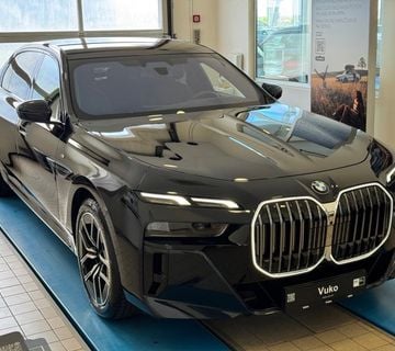 BMW serija 7 740d M-sport - cover